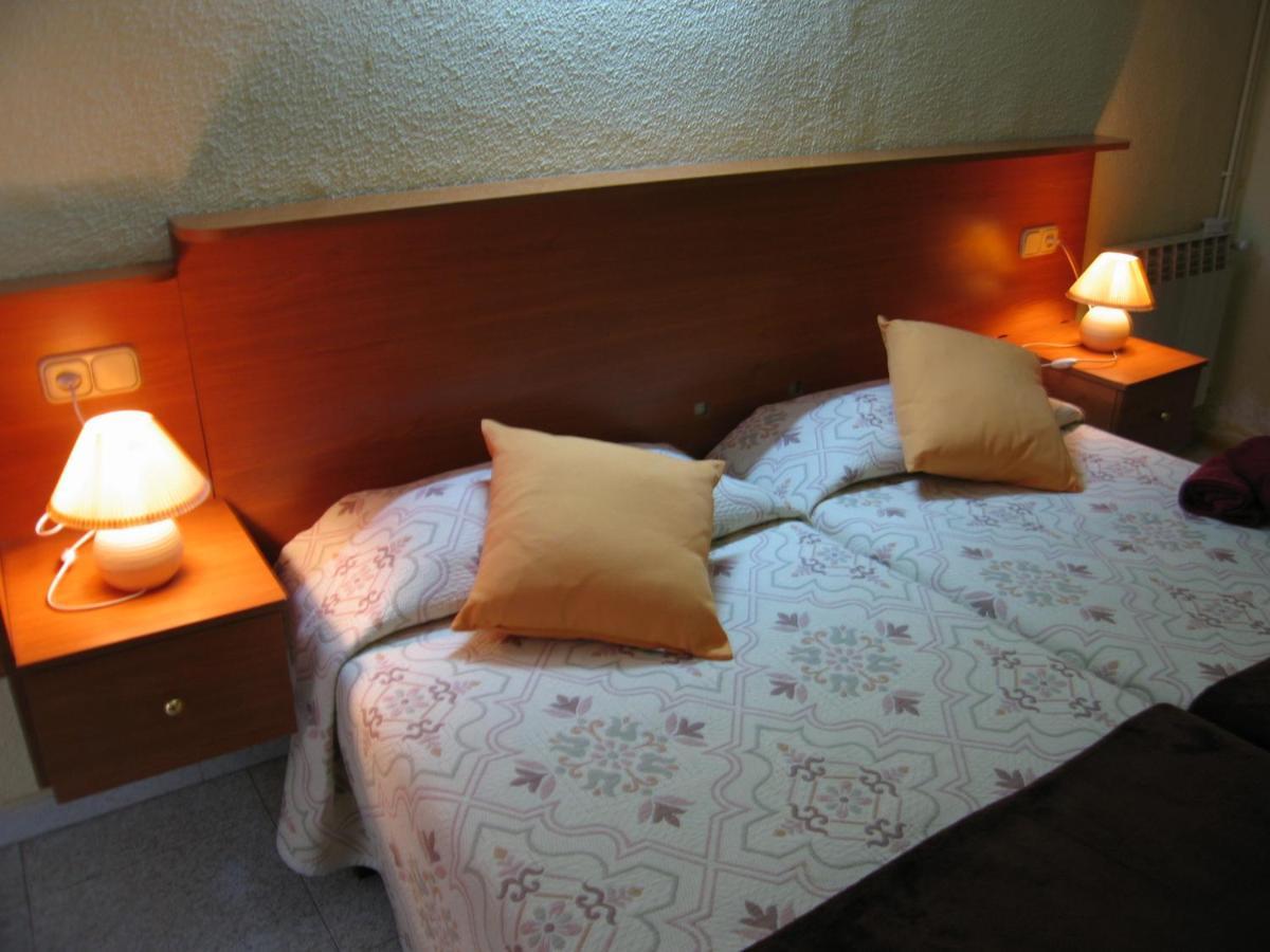 Pension Colmenero Barcelona Room photo